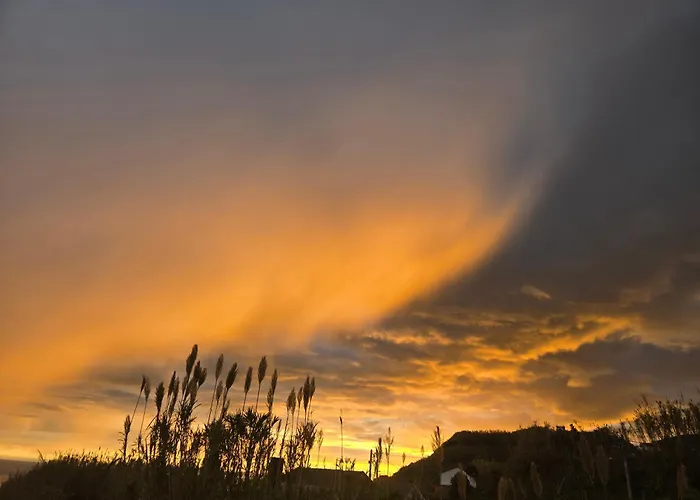 Rustica Ocean View House בית נופש